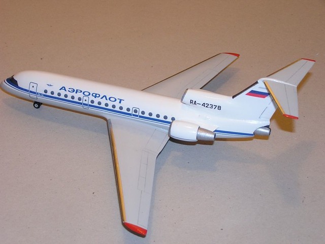 Yak42-01