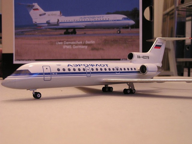 Yak42-02